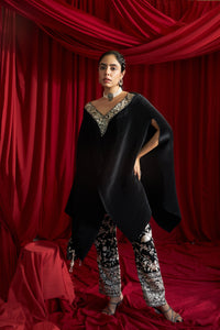 Reyna Gara Glazed Embroidered Pleated V- Neck Cape Coordinated with Straight Pants - Black