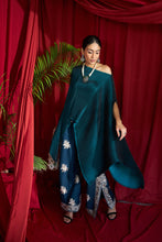 Load image into Gallery viewer, Reyna Gara Glazed Pleated Cape Coordinated with Slit Pants- Teal