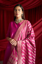 Load image into Gallery viewer, Siara Kurta with Plisse Straight Pants and Bandhani Chunni - Fushia