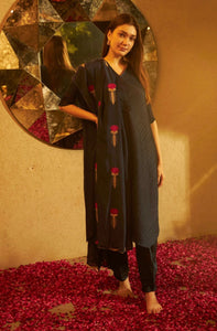 Potli Button Tunic Set With Dupatta - Blue