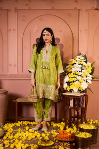 Aaina Adaa Tunic Set with Embroidered Pants - Green