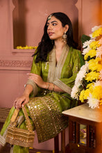 Load image into Gallery viewer, Aaina Adaa Tunic Set with Embroidered Pants - Green