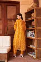 Load image into Gallery viewer, Elegant Pleated &amp; Brocade Tunic Set with Dupatta and Potli- Yellow