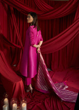 Load image into Gallery viewer, Siara Kurta with Plisse Straight Pants and Bandhani Chunni - Fushia