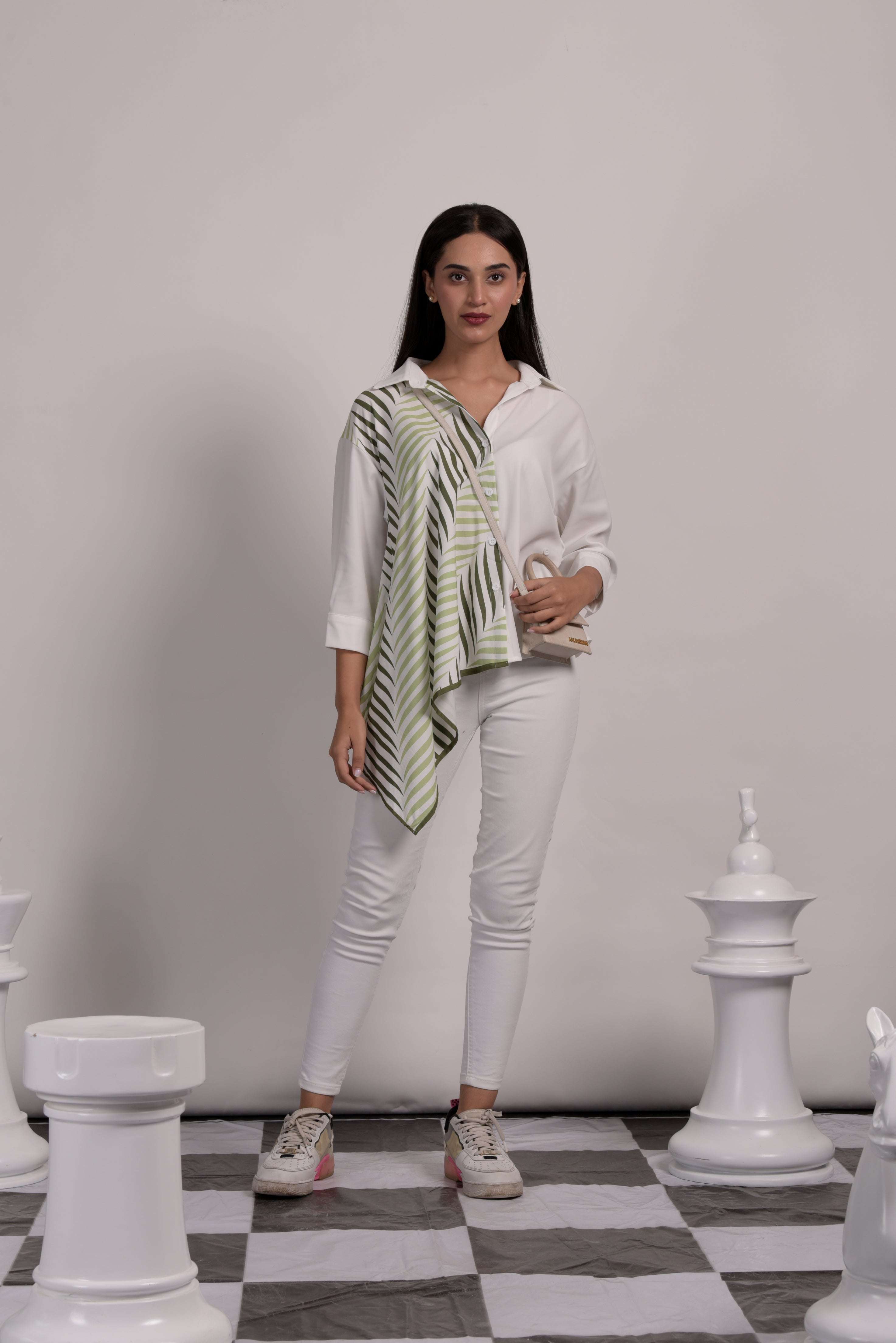 Dandelion Abstract Shirt - Leaf White & Green