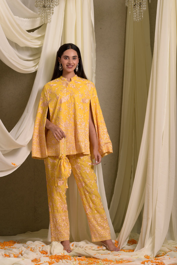 Reyna Gara Glazed Cape Jacket With Coordinated Pants - Yellow