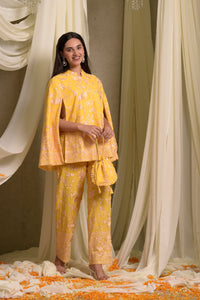 Reyna Gara Glazed Cape Jacket With Coordinated Pants - Yellow