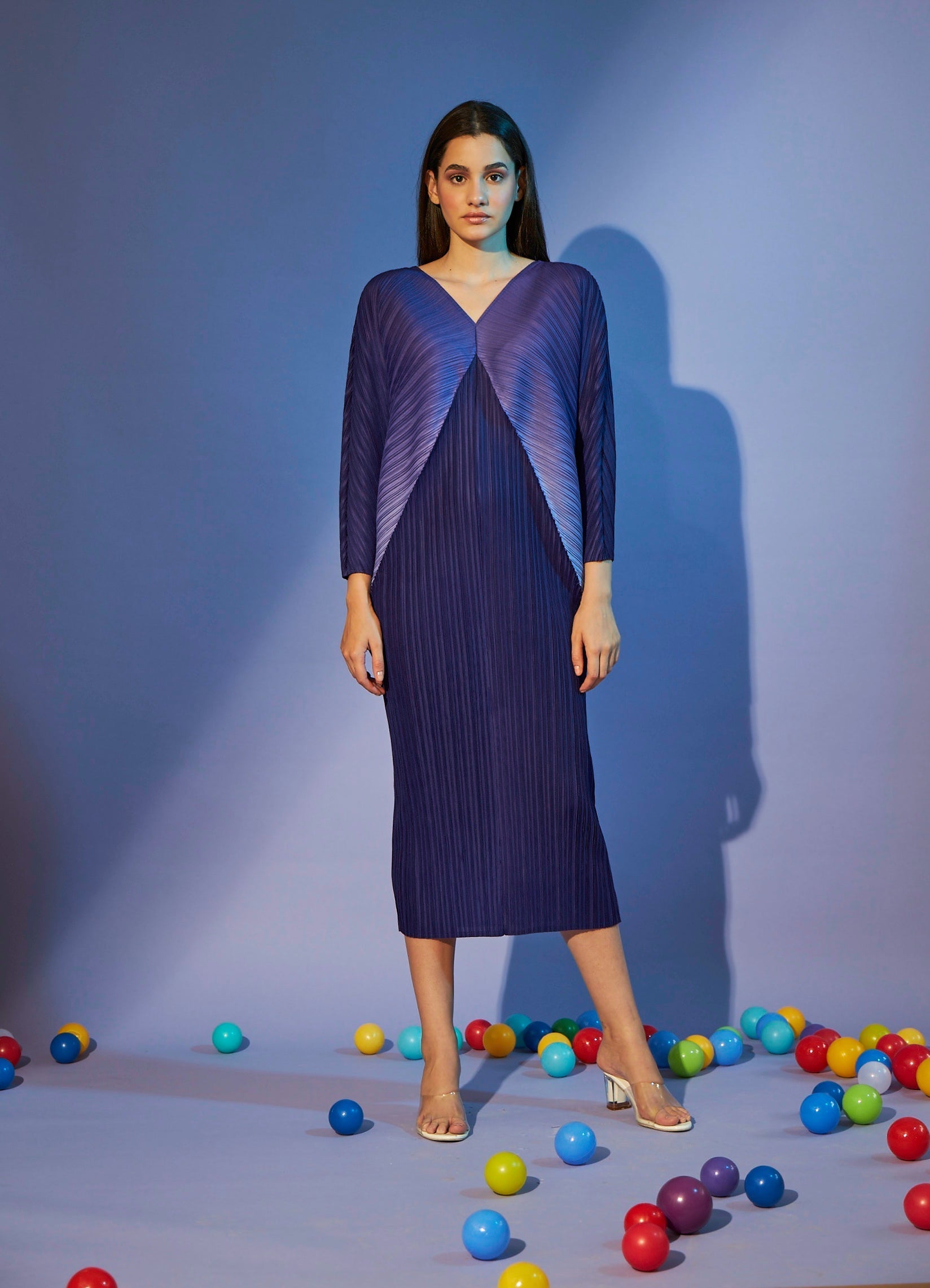 Shop Party wear Blue Kimono Kitsch Silhouette Midi Dress Crafted in Pleated Fabric For Women Online at TASUVURE, Top Fashion Brand for Women's Clothing in India 