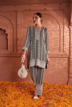 Load image into Gallery viewer, Threadwork Embroidered Kurta with Co-ordinated Pants - Black