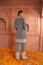 Load image into Gallery viewer, Threadwork Embroidered Kurta with Co-ordinated Pants - Black