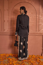 Load image into Gallery viewer, Reyna Gara Glazed Shirt With Slit Pants - Black