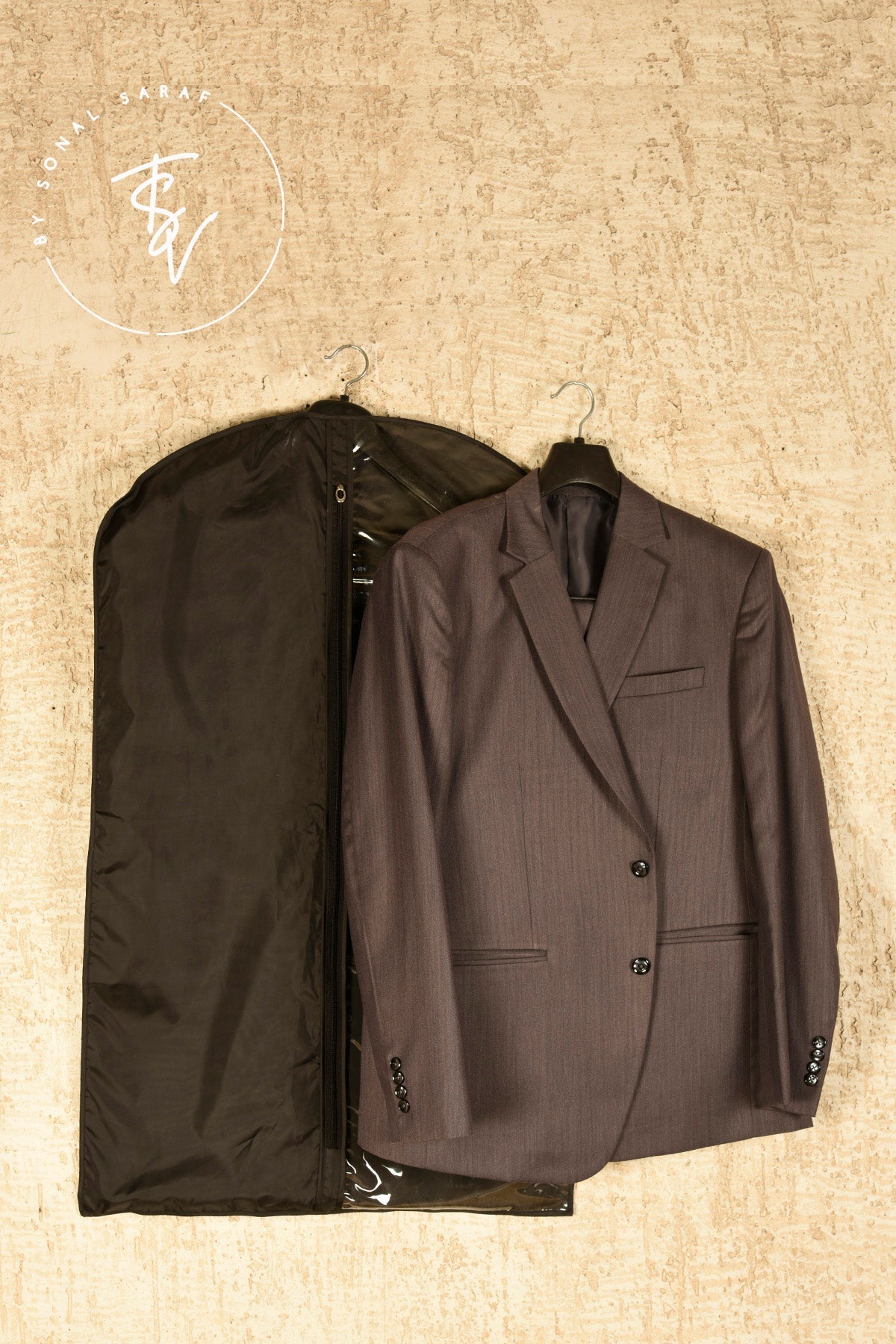 Men’s Suit Cover