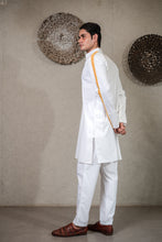 Load image into Gallery viewer, WHITE KURTA SET WITH PLEATED STRIPE