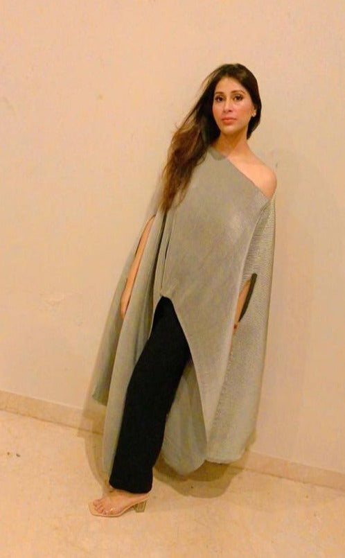 Signature Cape - Silver